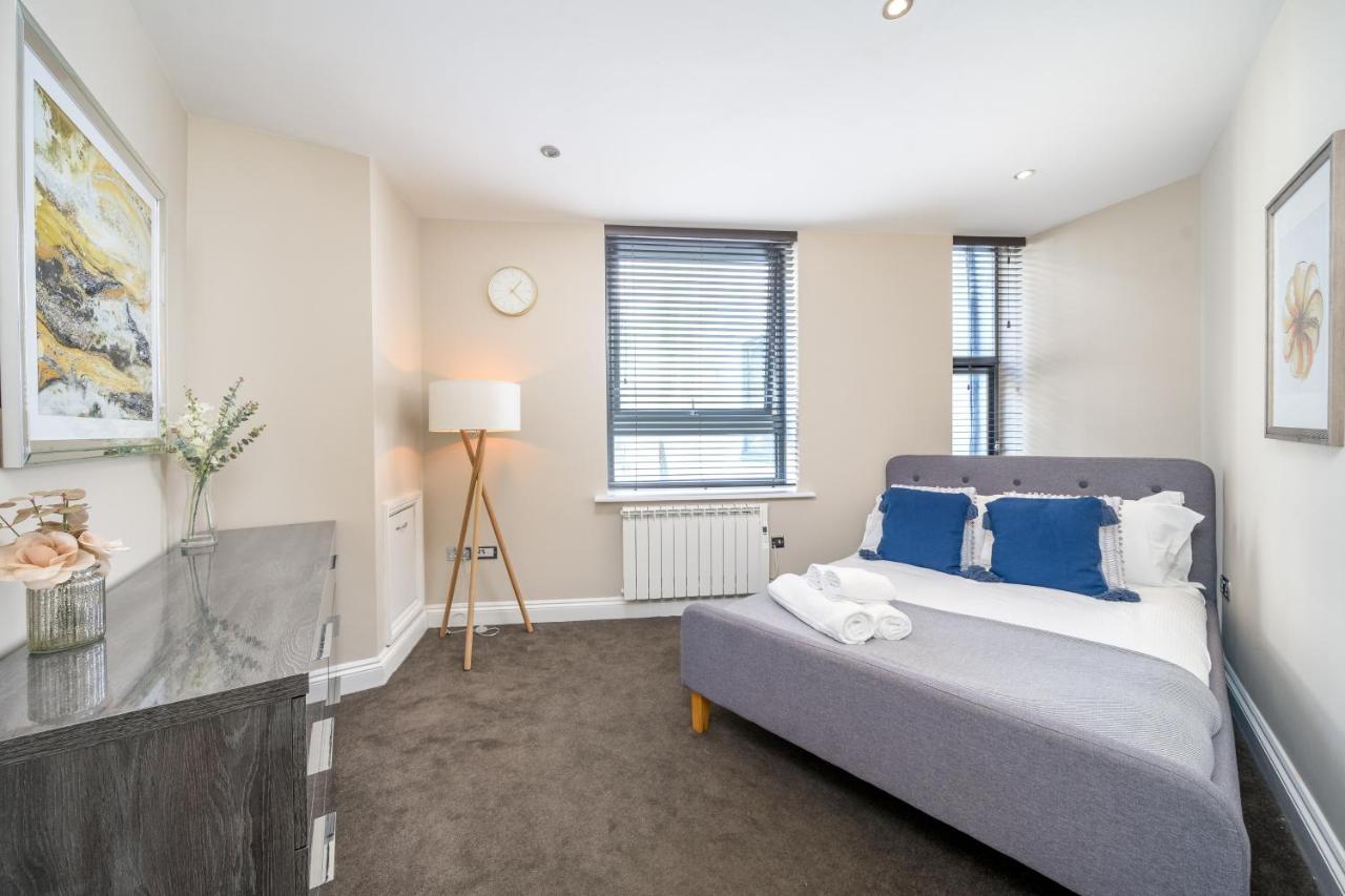 Spacious 2 Bedroom Apartment - Sleeps 6 Brighton Exterior photo